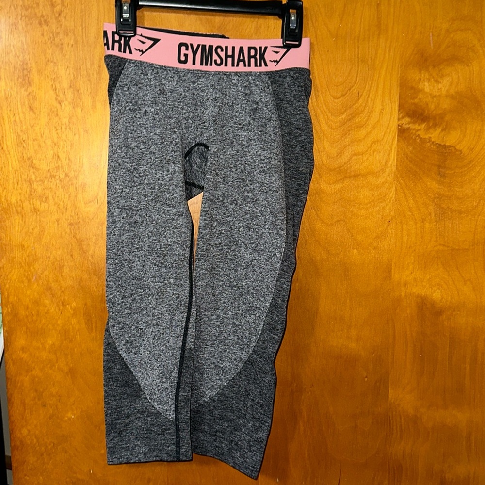 Gumshark leggings